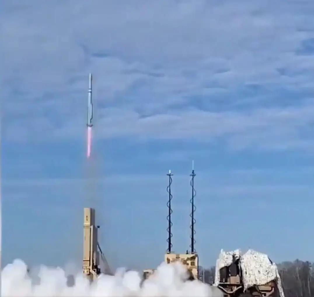 IRIS-T SL missiles gets launched by an IRIS-T SLM launcher