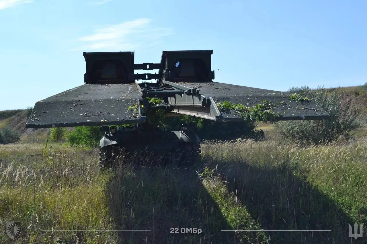 Bridge-laying tank Biber in service with the 22nd Separate Mechanized Brigade