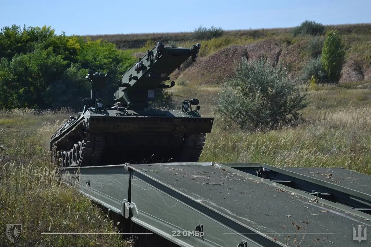 Bridge-laying tank Biber in service with the 22nd Separate Mechanized Brigade