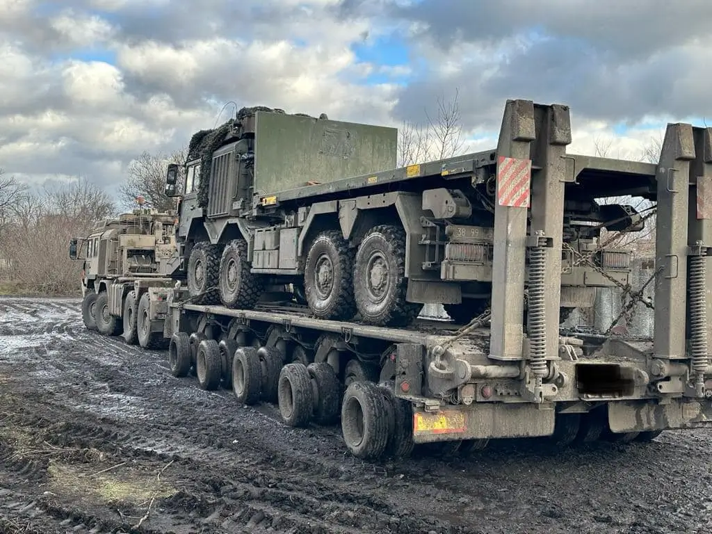 German-delivered HX2 truck is loaded on a HX81 semi-trailer