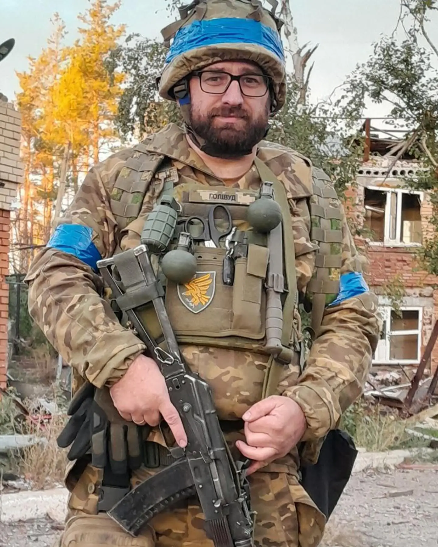 DM51A2 hand grenade on the chest of a Ukrainian soldier 