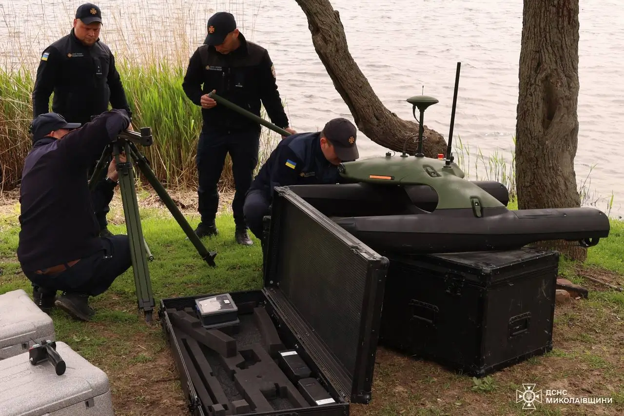 Demining work with a Sonobot 5 USV