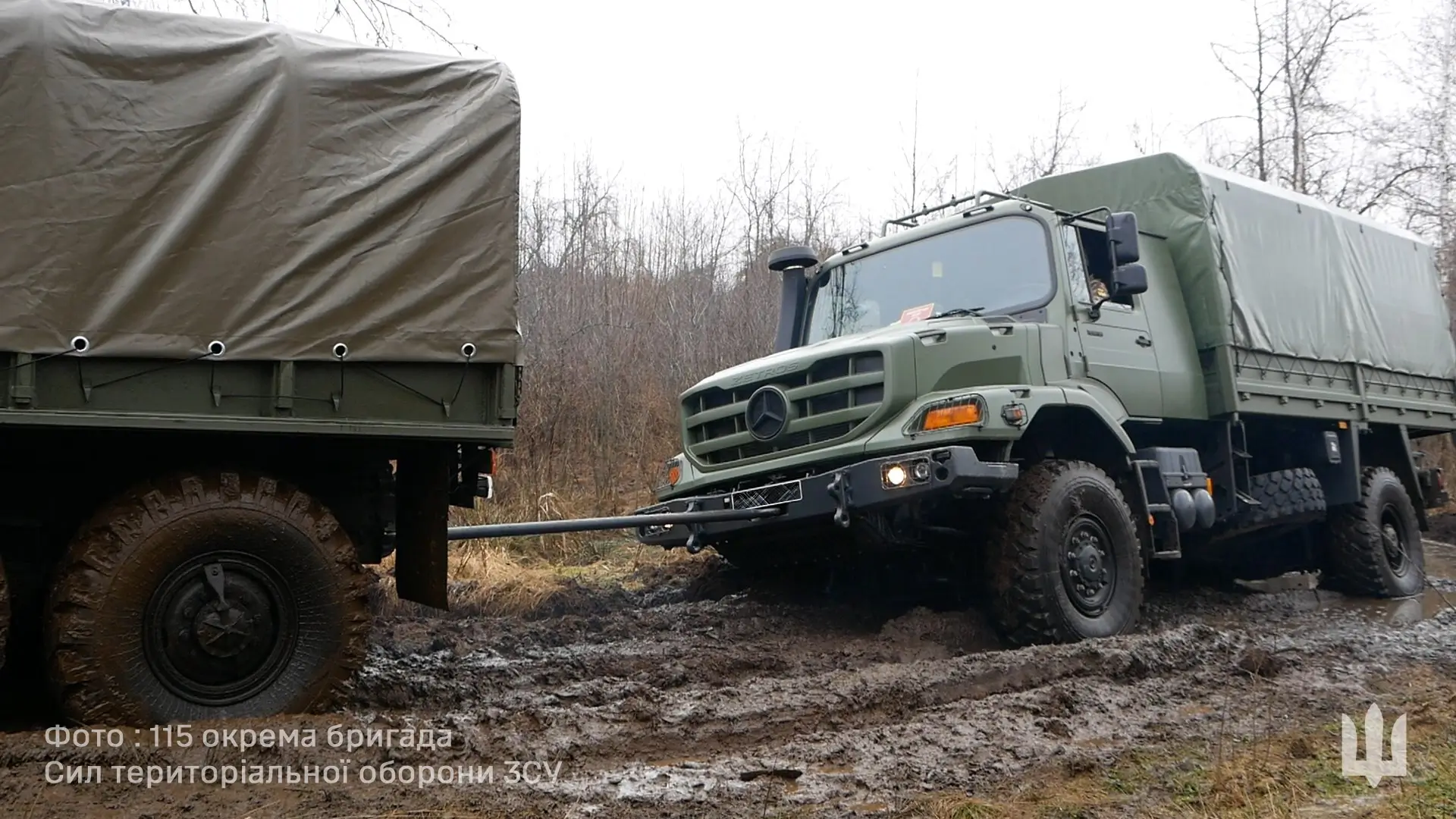 Mercedes-Benz Zetros in the mud