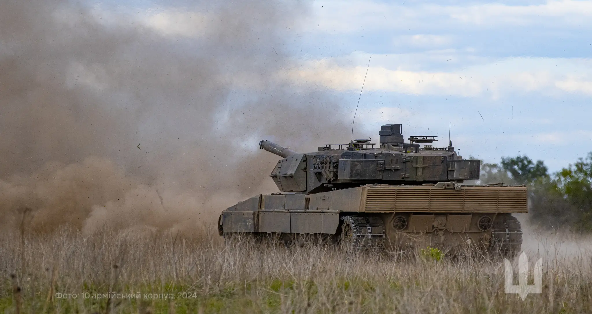 Leopard 2A6 during a shooting exercise