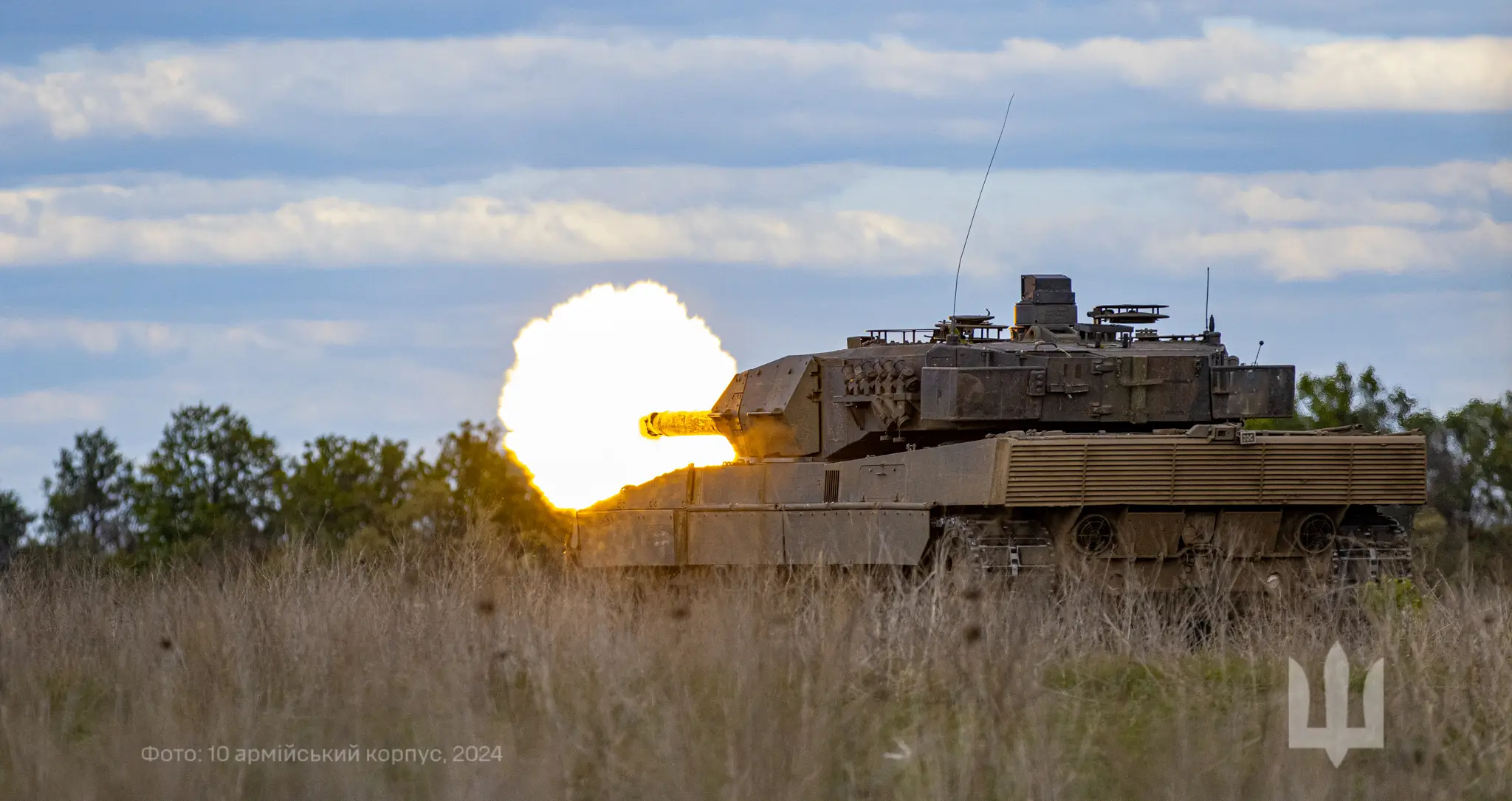 Leopard 2A6 during a shooting exercise