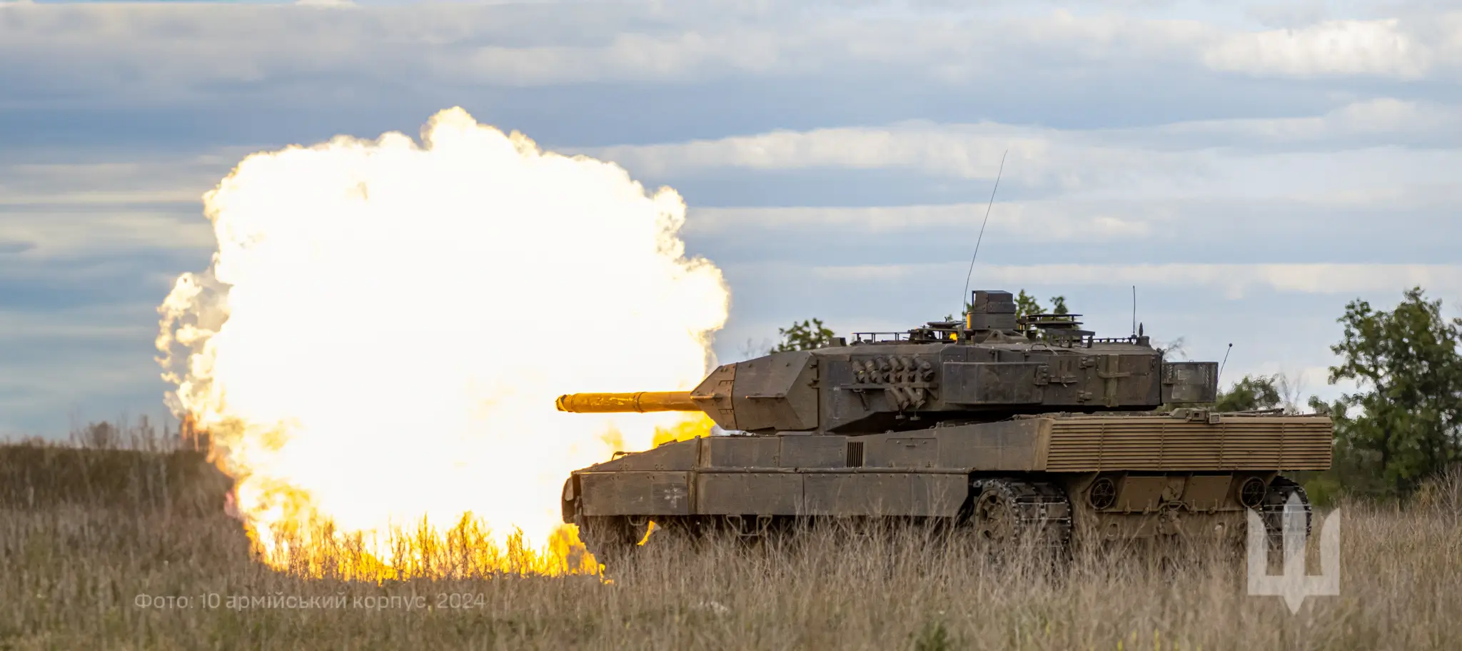 Leopard 2A6 during a shooting exercise