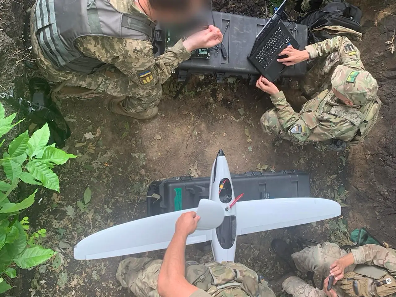 RQ-35 Heidrun UAV with Ukrainian soldiers