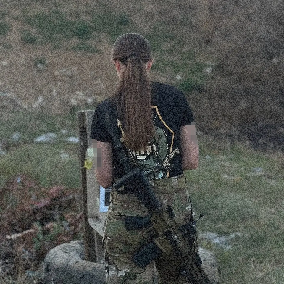 German-delivered MK 556 assault rifle on the back of a Ukrainian soldier