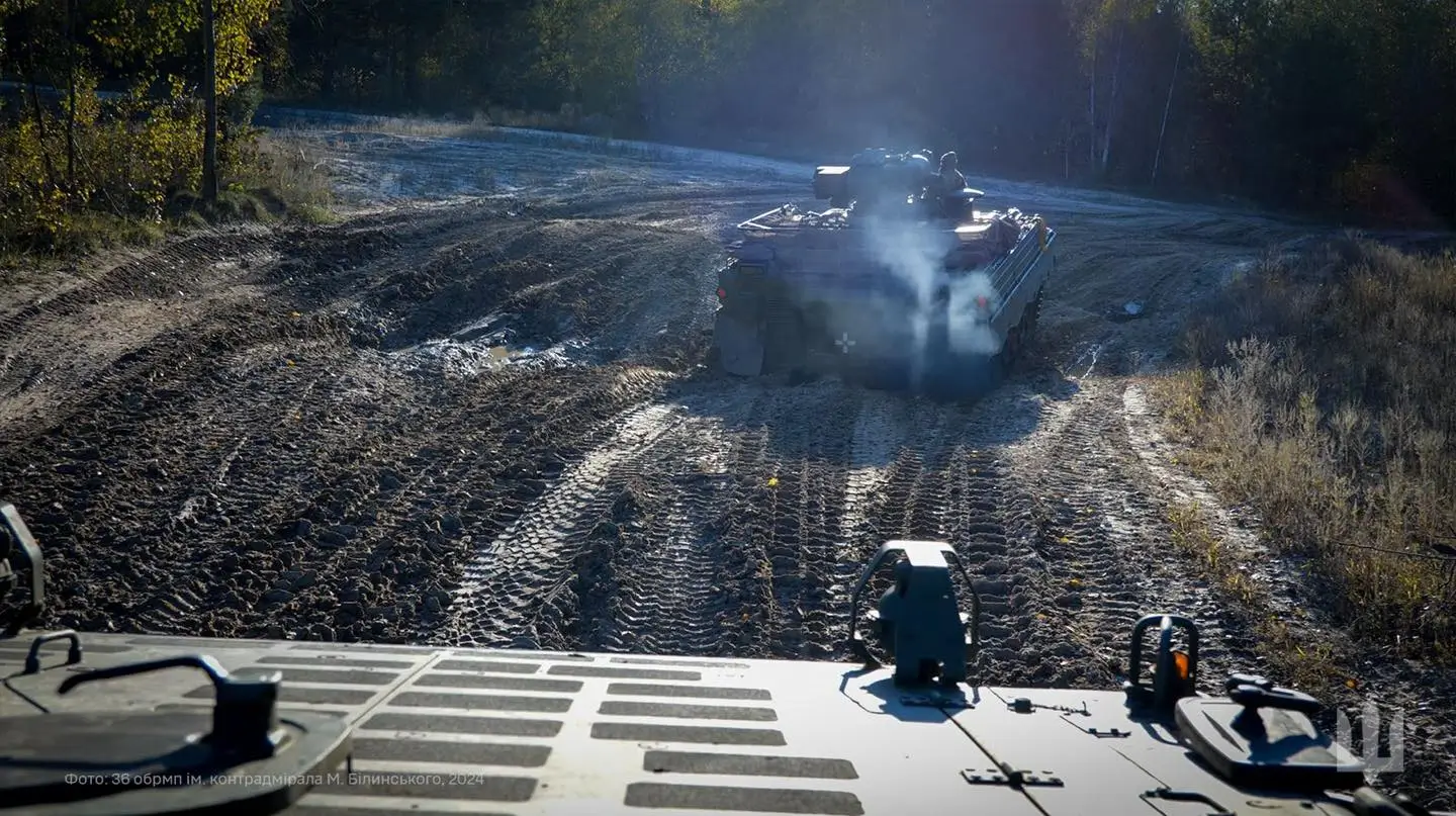 Two Marder 1A3 driving