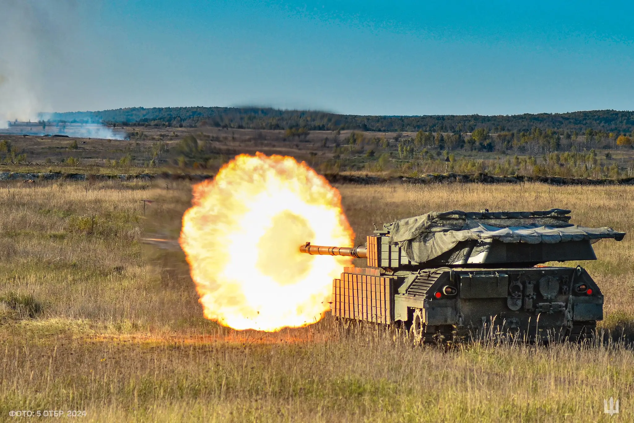 Leopard 1A5 shooting