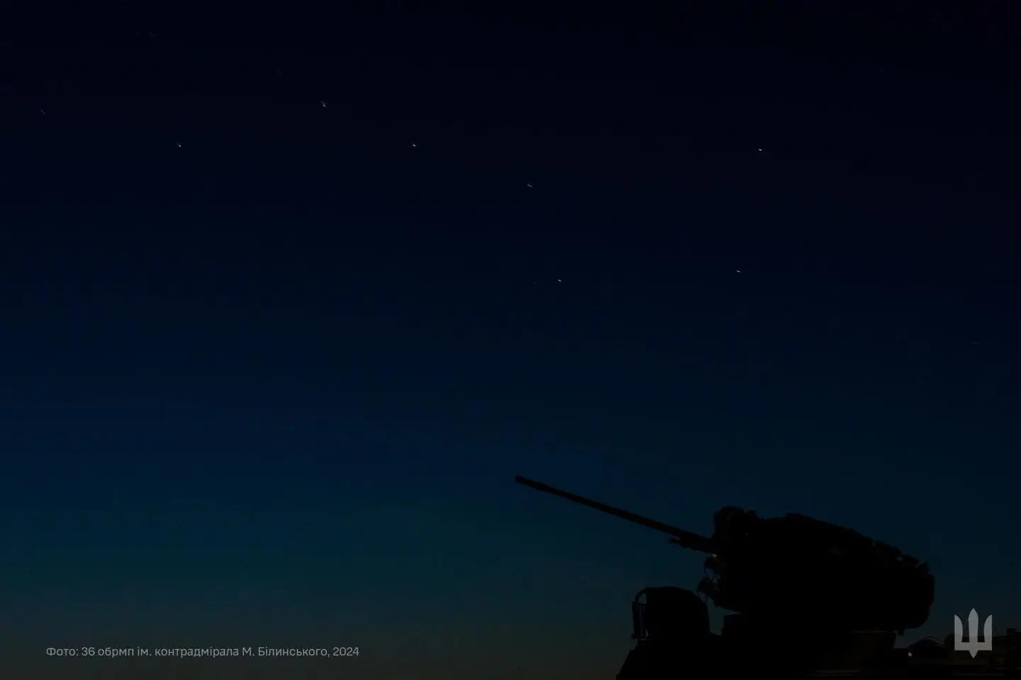 Marder 1A3 during a night exercise