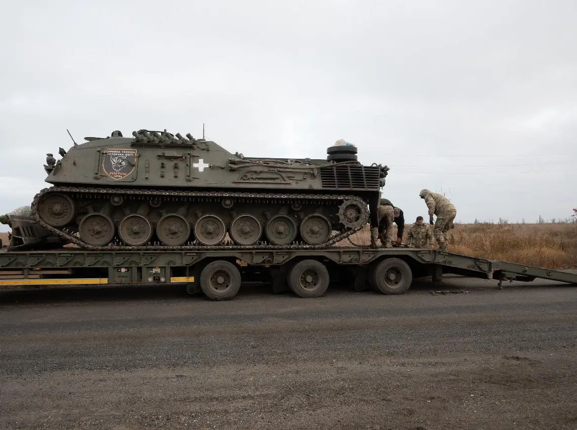 Bergepanzer 2 ARV on top of a semi-trailer of a HX81 tank transporter