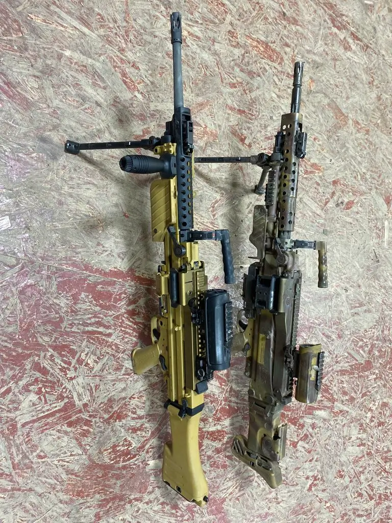 A picture shows a MG4 next to a MG5