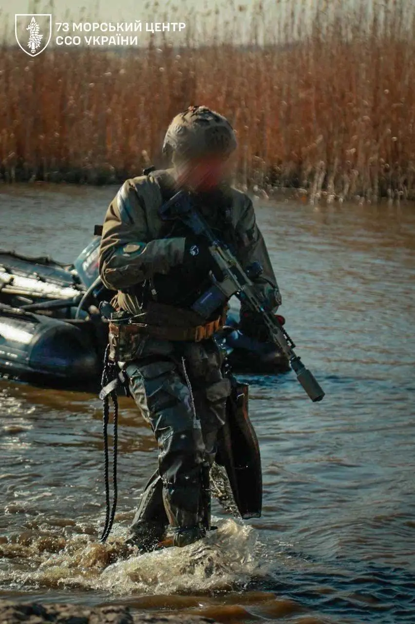 Ukrainian SOF with an MK 556 assault rifle