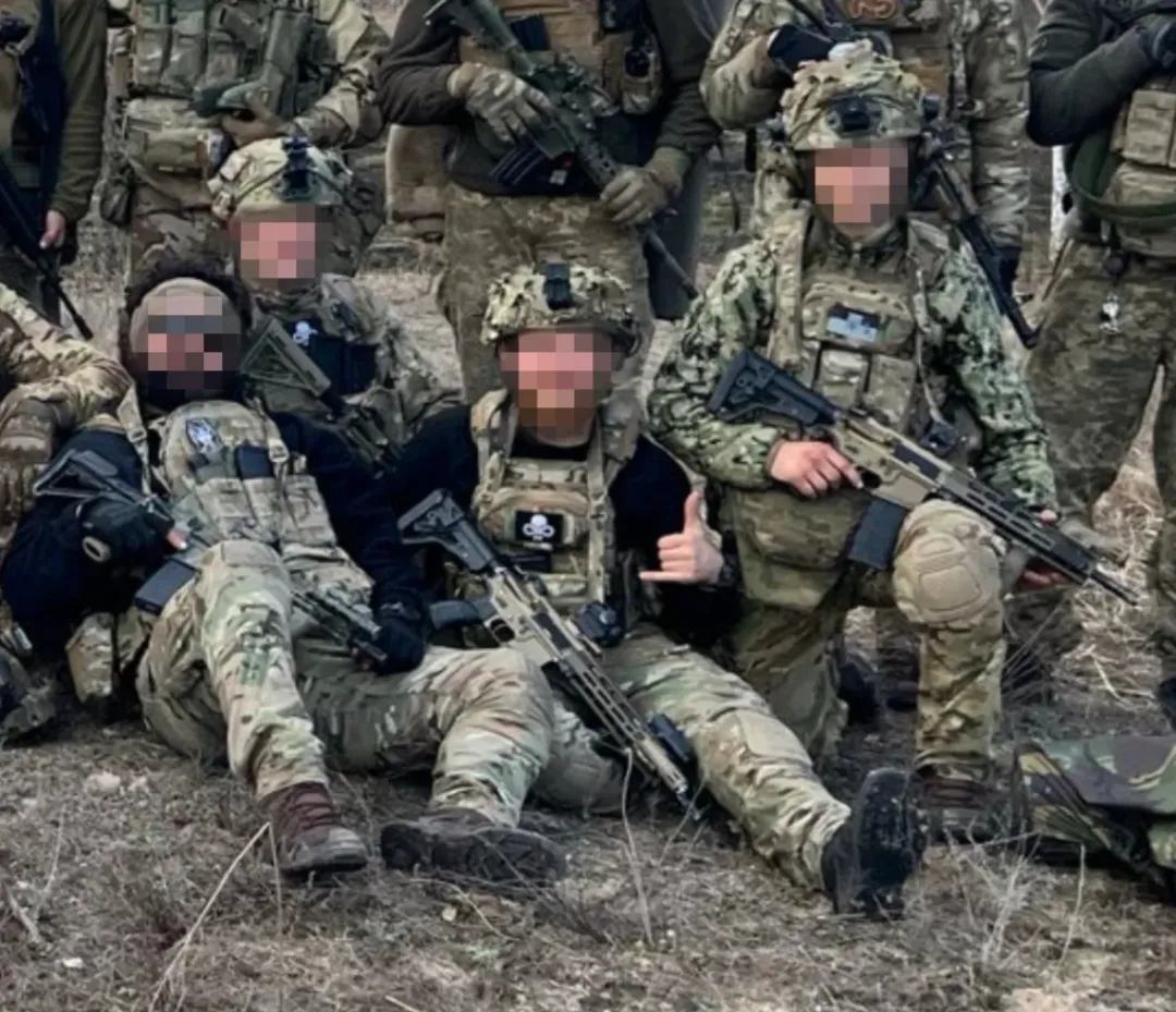 Two MK 556 assault rifles used in a Ukrainian SOF team