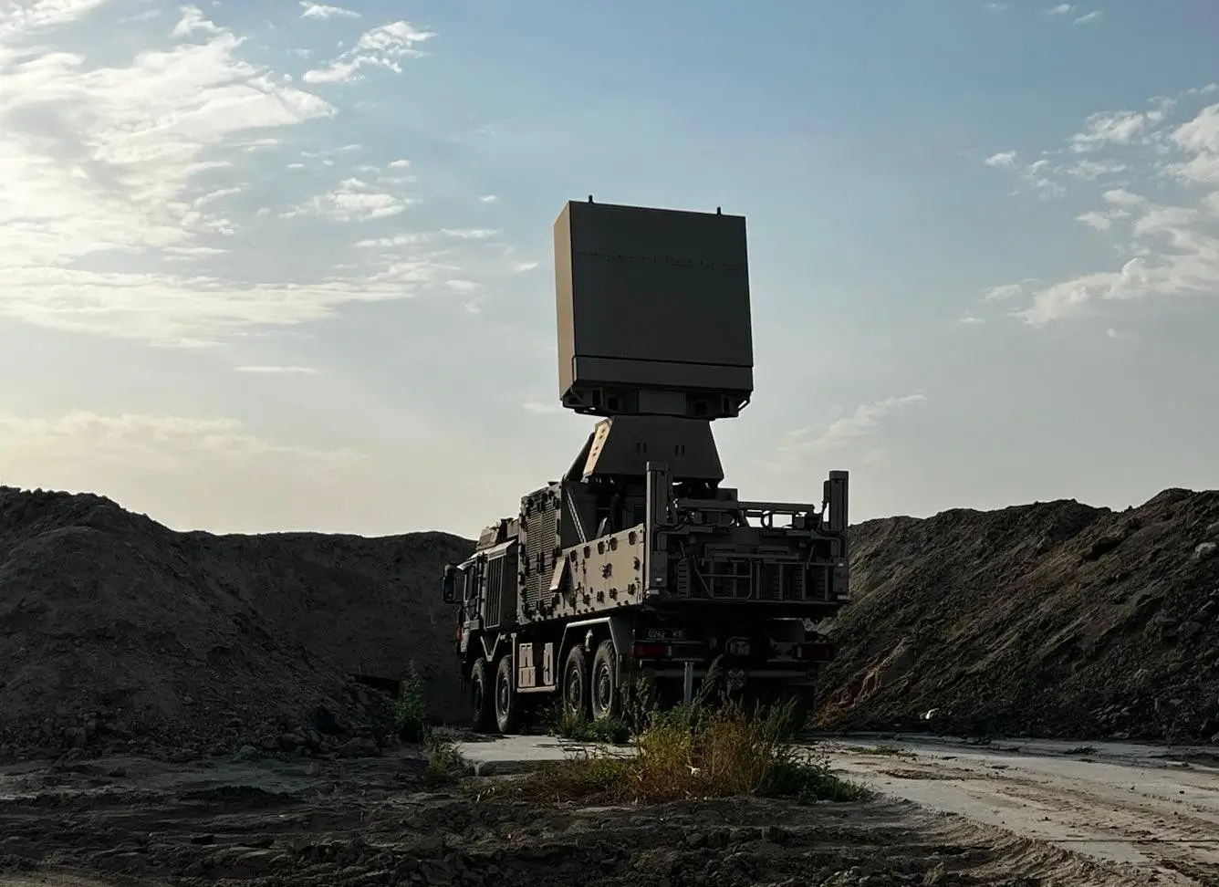 TRML-4D air surveillance radar