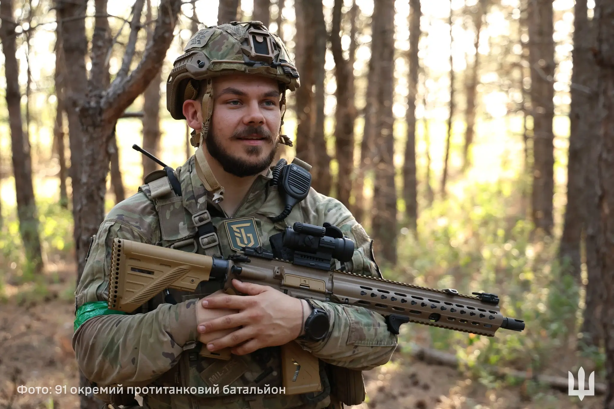 Ukrainian soldier with an HK416 assault rifle