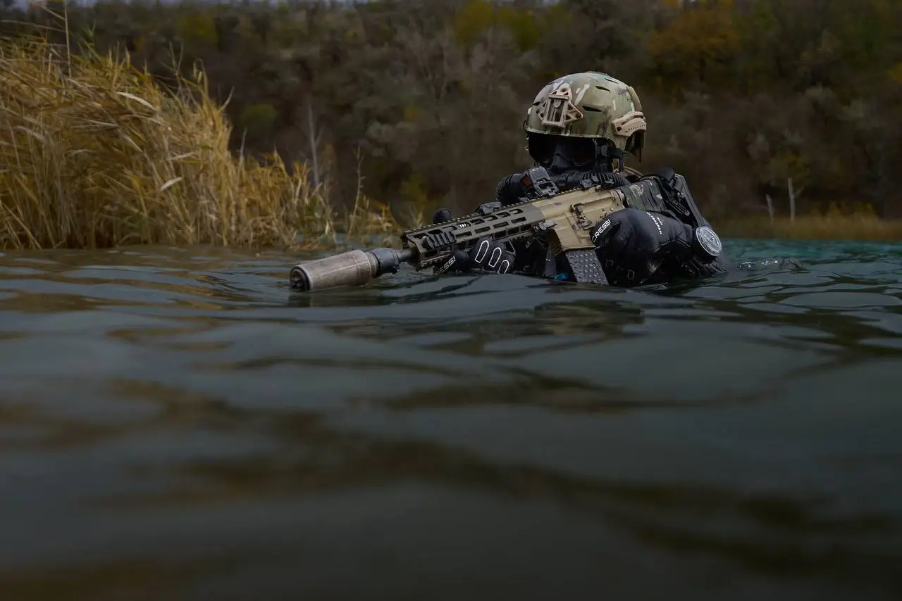 SOF together with his MK 556