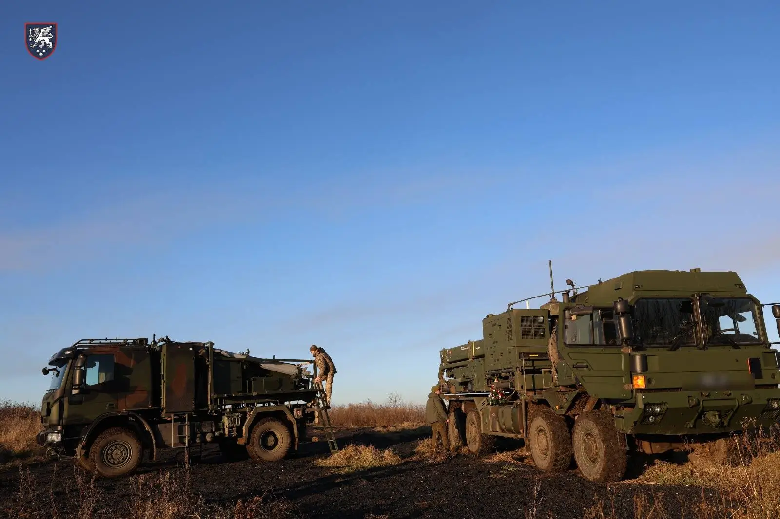 IRIS-T SLM launcher next to an IRIS-T SLS launcher