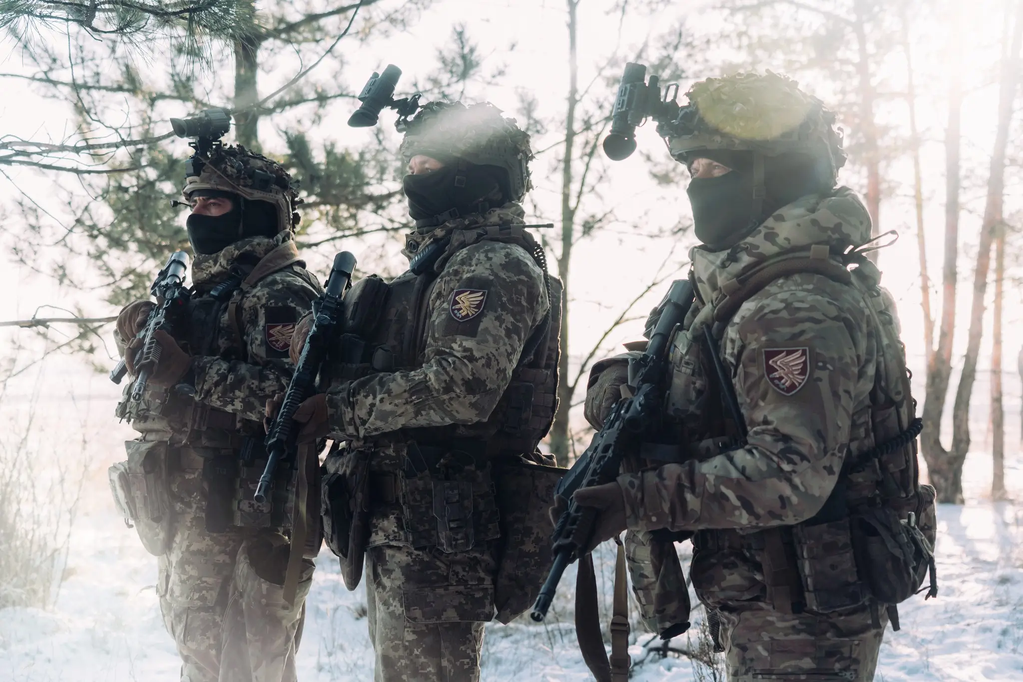 Ukrainian soldiers together with MK 556 assault rifles