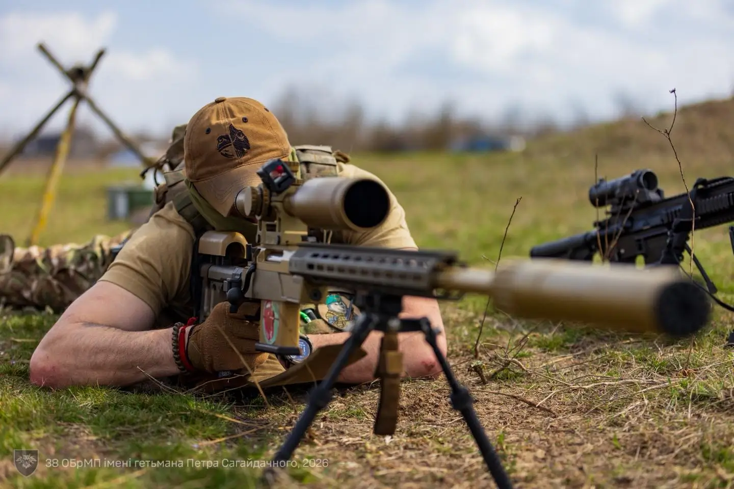 Ukrainian sniper using an HLR 338