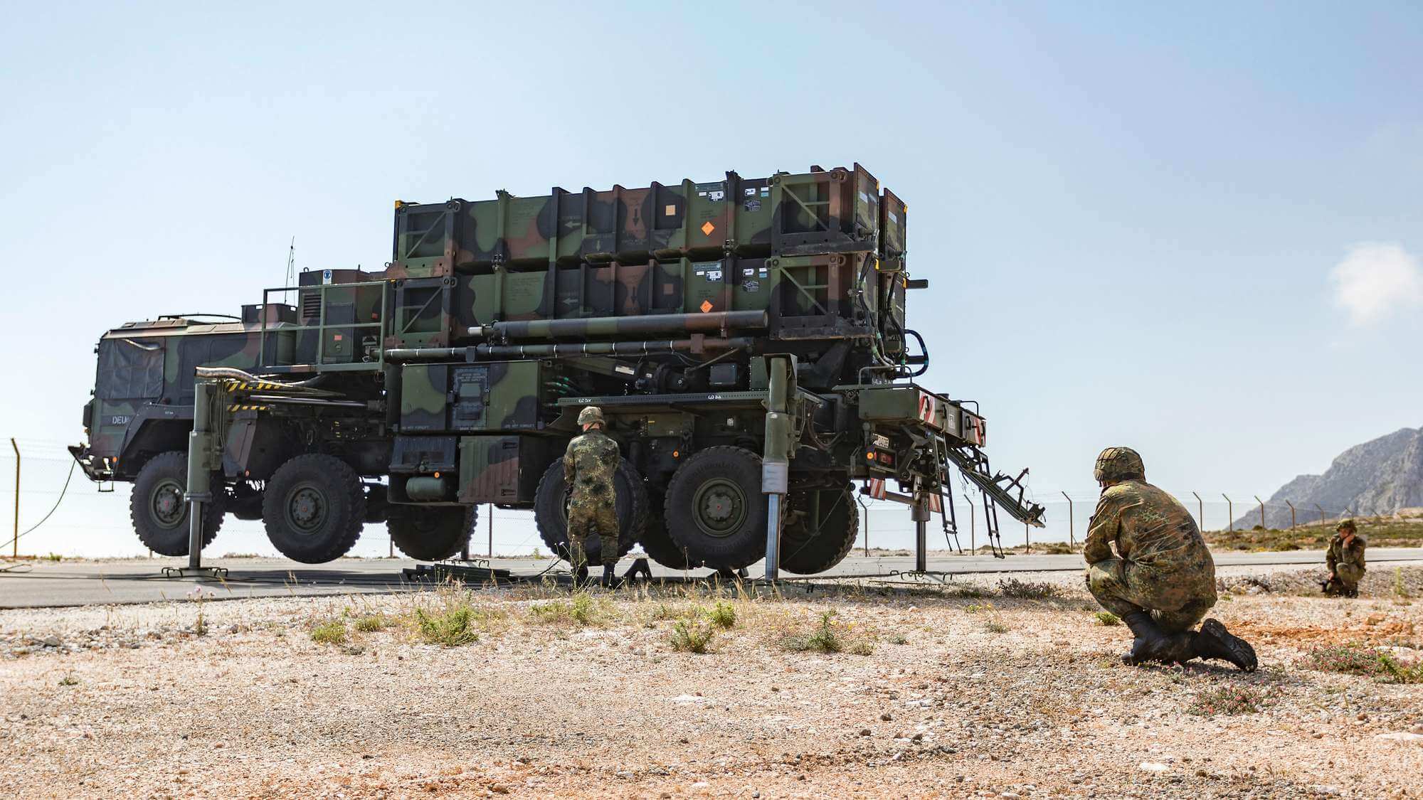 Assembly of a Patriot system by German soldiers thumbnail