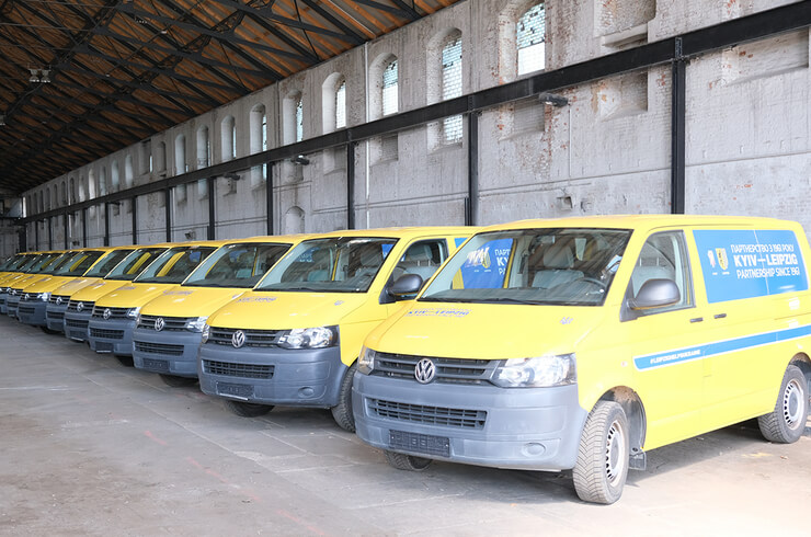 Leipzig and Kyiv vans