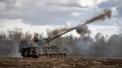 PzH 2000 firing